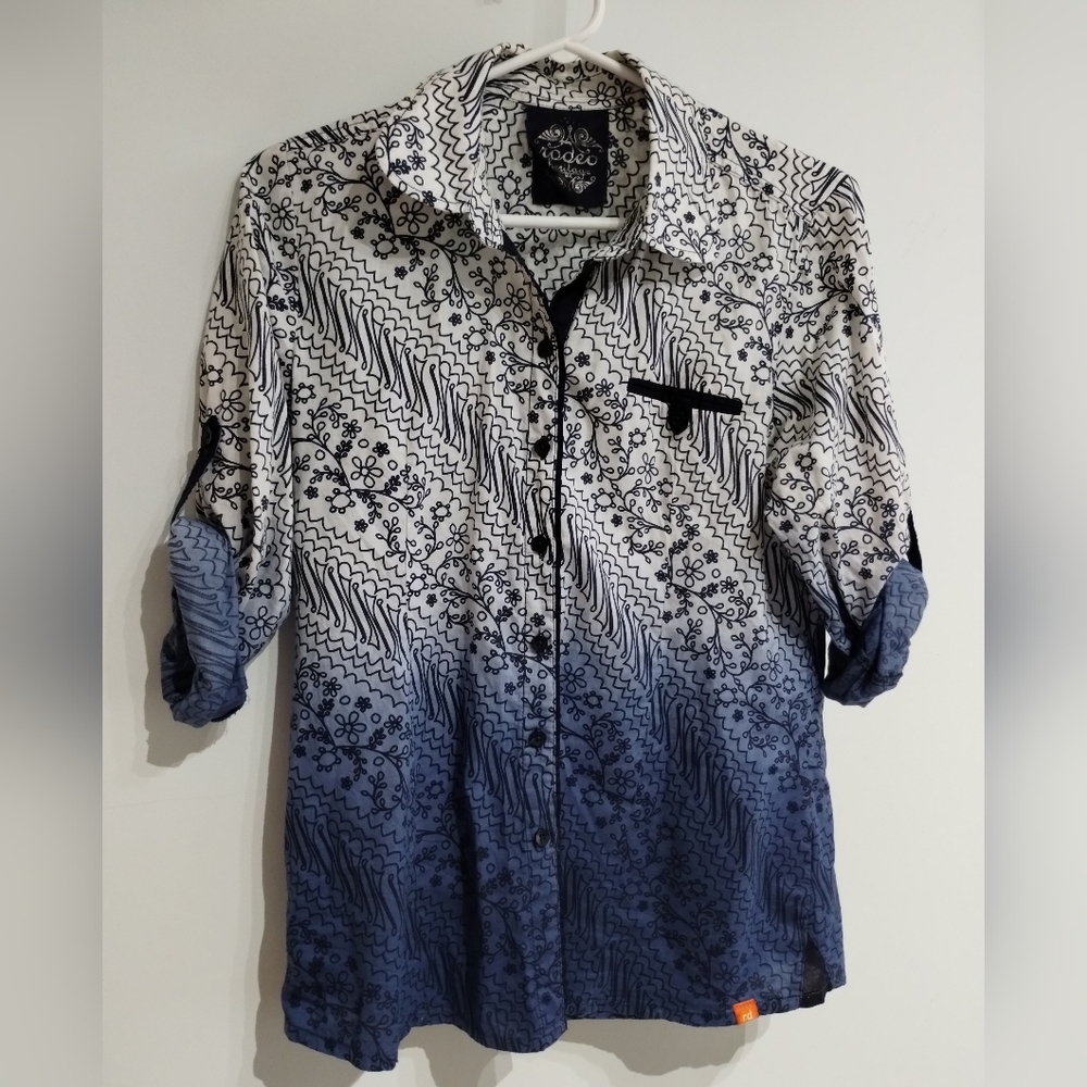 Woman blouse